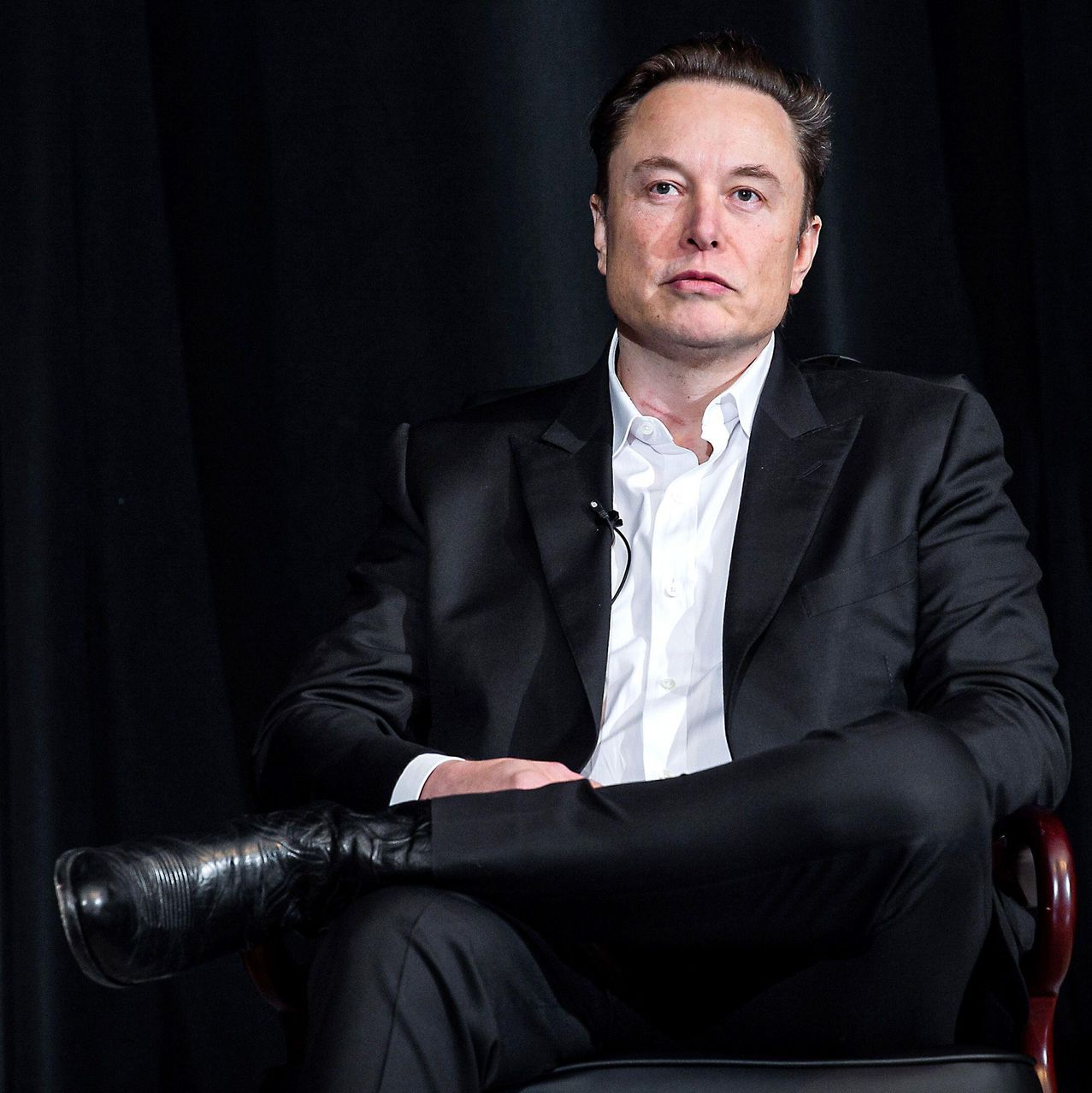 Read more about the article Elon Musk and his romances – 2024 updated